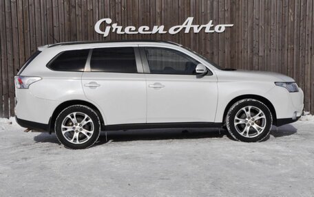 Mitsubishi Outlander III рестайлинг 3, 2014 год, 1 770 000 рублей, 5 фотография