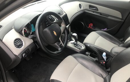 Chevrolet Cruze II, 2014 год, 900 000 рублей, 10 фотография