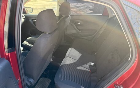 Volkswagen Polo VI (EU Market), 2011 год, 670 000 рублей, 3 фотография