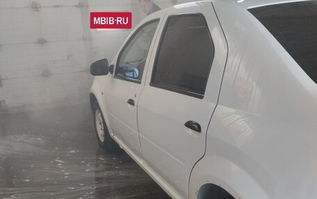 Renault Logan I, 2013 год, 180 000 рублей, 3 фотография