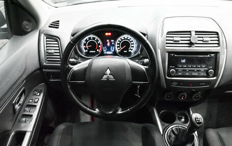 Mitsubishi ASX I рестайлинг, 2013 год, 995 000 рублей, 12 фотография