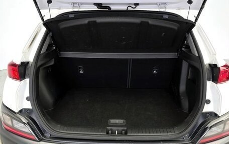 Hyundai Kona I, 2022 год, 1 542 000 рублей, 5 фотография