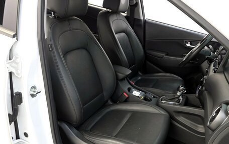 Hyundai Kona I, 2022 год, 1 542 000 рублей, 8 фотография