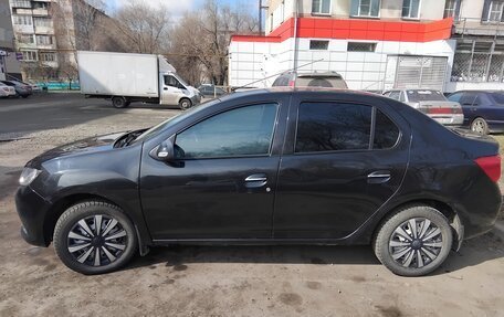 Renault Logan II, 2017 год, 800 000 рублей, 2 фотография