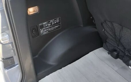 Toyota Rush II, 2010 год, 1 100 000 рублей, 25 фотография