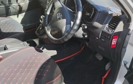 Toyota Rush II, 2010 год, 1 100 000 рублей, 29 фотография