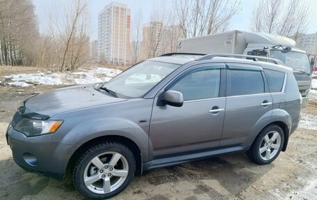 Mitsubishi Outlander III рестайлинг 3, 2008 год, 1 000 000 рублей, 2 фотография