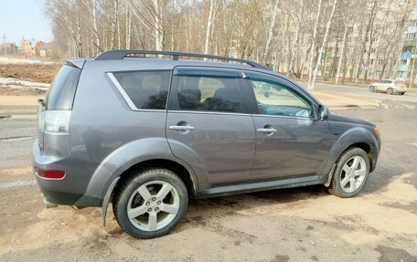 Mitsubishi Outlander III рестайлинг 3, 2008 год, 1 000 000 рублей, 5 фотография