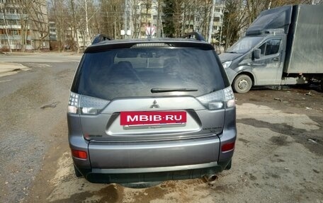 Mitsubishi Outlander III рестайлинг 3, 2008 год, 1 000 000 рублей, 6 фотография