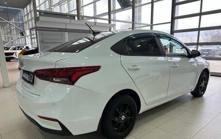 Hyundai Solaris II рестайлинг, 2018 год, 949 900 рублей, 4 фотография