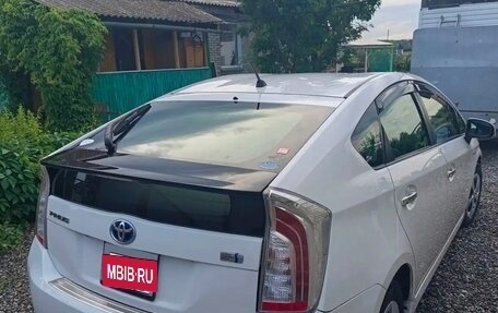 Toyota Prius, 2012 год, 1 300 000 рублей, 2 фотография
