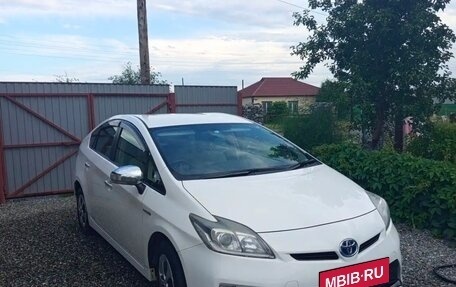 Toyota Prius, 2012 год, 1 300 000 рублей, 5 фотография