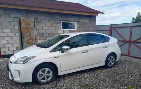 Toyota Prius, 2012 год, 1 300 000 рублей, 10 фотография