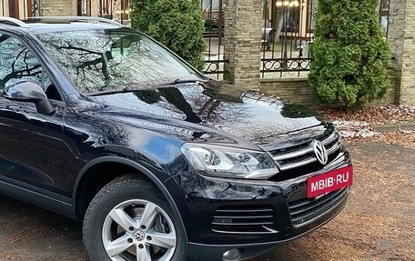 Volkswagen Touareg III, 2011 год, 1 970 000 рублей, 5 фотография