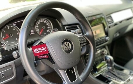 Volkswagen Touareg III, 2011 год, 1 970 000 рублей, 14 фотография