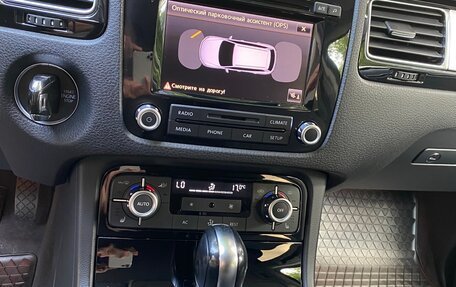 Volkswagen Touareg III, 2011 год, 1 970 000 рублей, 18 фотография