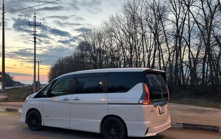 Nissan Serena IV, 2018 год, 2 100 000 рублей, 2 фотография