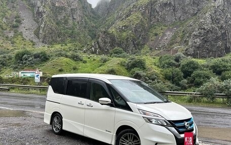 Nissan Serena IV, 2018 год, 2 100 000 рублей, 19 фотография