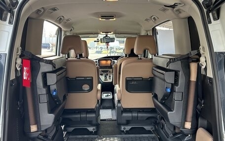Nissan Serena IV, 2018 год, 2 100 000 рублей, 12 фотография