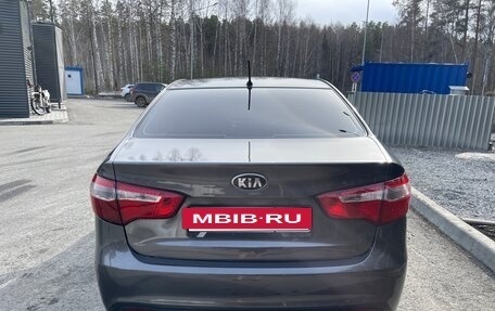 KIA Rio III рестайлинг, 2012 год, 800 000 рублей, 5 фотография