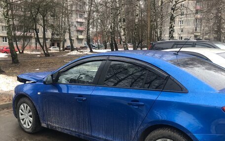 Chevrolet Cruze II, 2009 год, 450 000 рублей, 3 фотография
