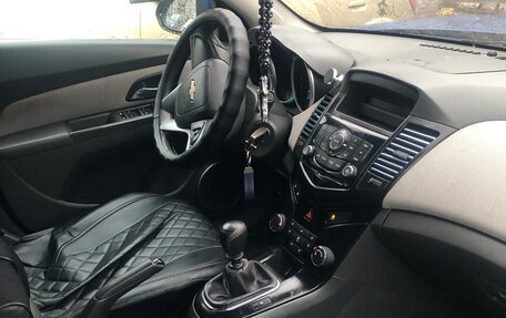 Chevrolet Cruze II, 2009 год, 450 000 рублей, 9 фотография