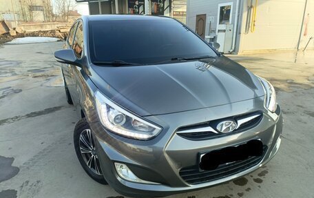 Hyundai Solaris II рестайлинг, 2015 год, 650 000 рублей, 4 фотография