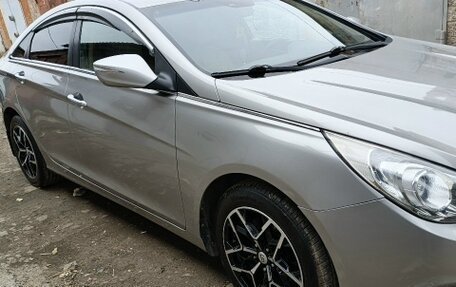 Hyundai Sonata VI, 2011 год, 1 200 000 рублей, 4 фотография
