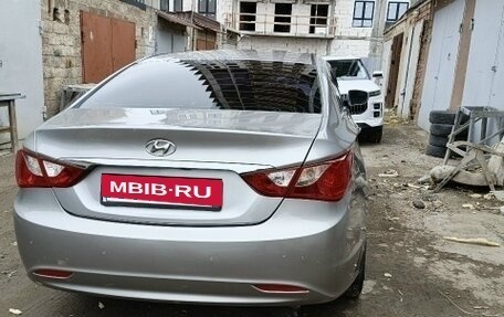 Hyundai Sonata VI, 2011 год, 1 200 000 рублей, 2 фотография