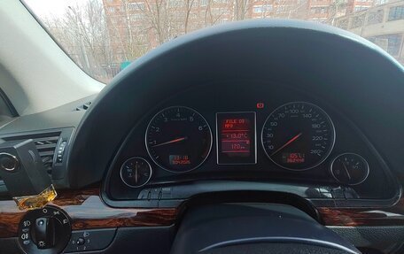 Audi A4, 2002 год, 750 000 рублей, 20 фотография