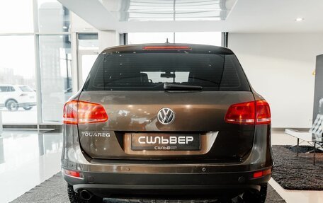Volkswagen Touareg III, 2010 год, 1 780 000 рублей, 4 фотография