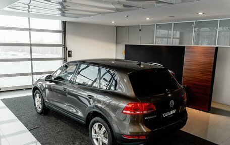 Volkswagen Touareg III, 2010 год, 1 780 000 рублей, 6 фотография