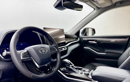 Toyota Highlander, 2026 год, 5 990 000 рублей, 11 фотография