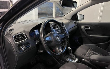 Volkswagen Polo VI (EU Market), 2015 год, 1 020 000 рублей, 23 фотография