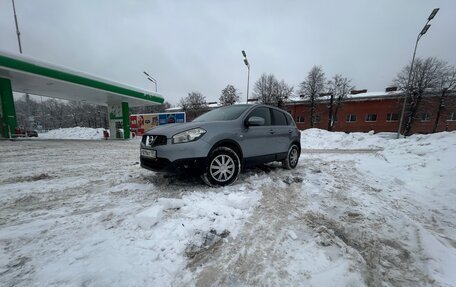 Nissan Qashqai, 2010 год, 899 000 рублей, 2 фотография