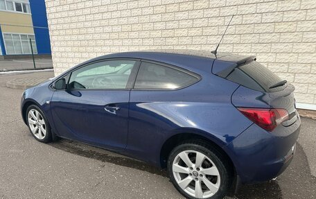 Opel Astra J, 2014 год, 700 000 рублей, 2 фотография