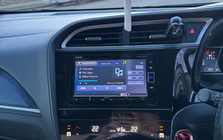 Honda Shuttle II, 2017 год, 1 600 000 рублей, 14 фотография