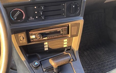 BMW 5 серия, 1984 год, 600 000 рублей, 21 фотография