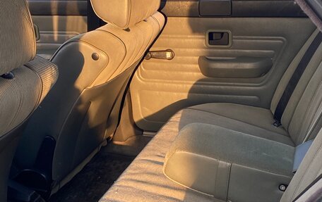 BMW 5 серия, 1984 год, 600 000 рублей, 18 фотография