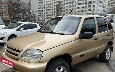 Chevrolet Niva I рестайлинг, 2005 год, 470 000 рублей, 5 фотография