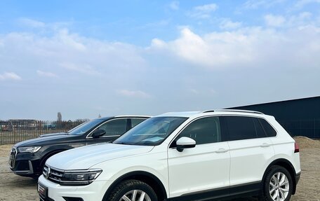 Volkswagen Tiguan II, 2017 год, 2 465 000 рублей, 2 фотография