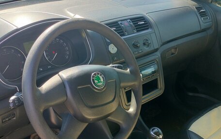 Skoda Fabia II, 2012 год, 250 000 рублей, 7 фотография