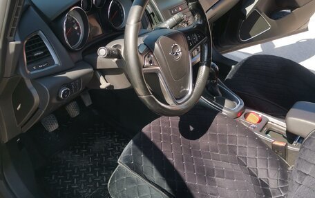 Opel Astra J, 2011 год, 850 000 рублей, 7 фотография