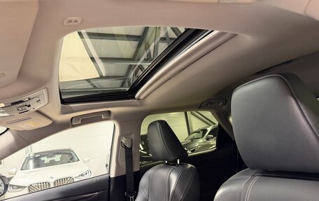 Lexus RX IV рестайлинг, 2017 год, 3 699 000 рублей, 29 фотография