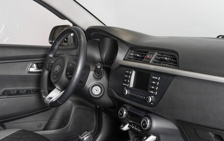 KIA Rio IV, 2018 год, 1 419 300 рублей, 7 фотография