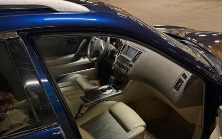 Infiniti FX I, 2004 год, 950 000 рублей, 10 фотография