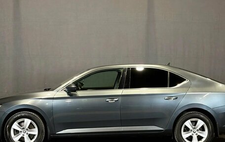 Skoda Superb III рестайлинг, 2019 год, 1 890 000 рублей, 8 фотография