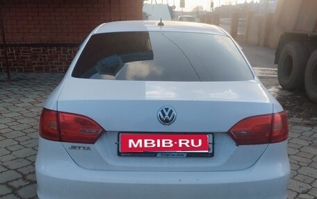 Volkswagen Jetta VI, 2014 год, 860 000 рублей, 1 фотография