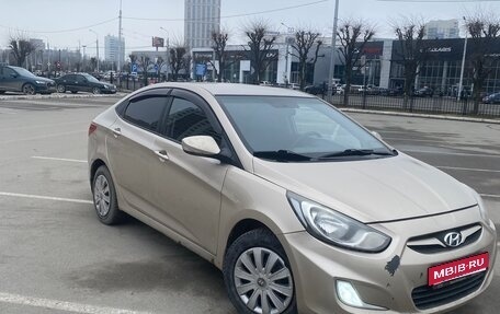 Hyundai Solaris II рестайлинг, 2012 год, 465 000 рублей, 1 фотография