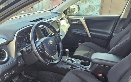 Toyota RAV4, 2015 год, 2 200 000 рублей, 6 фотография